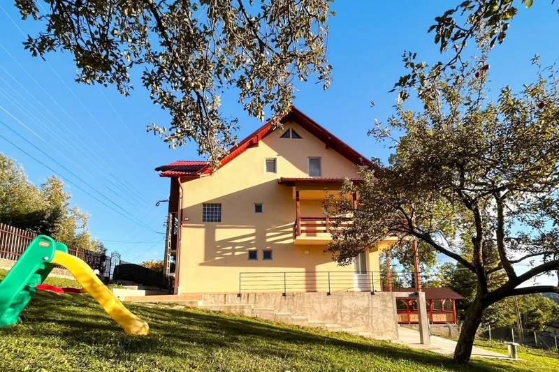 Casa Crăiasa Munților